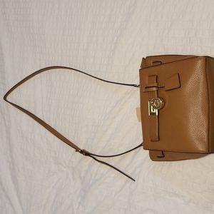 Michael Kors Traveler Messenger Bag